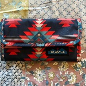 NWOT KAVU wallet